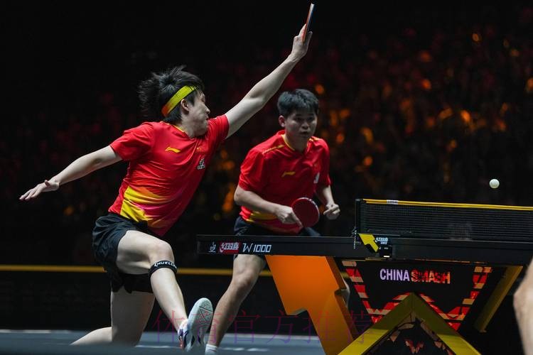 世乒联冠军赛多哈站1/4决赛：林诗栋VS梁靖崑 集锦