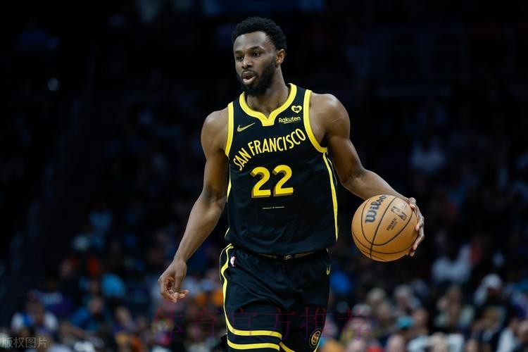 威金斯首节5投3中,罚球4中4得到11分4篮板1助攻 威金斯首节5投3中,罚球4中4得到11分4篮板1助攻